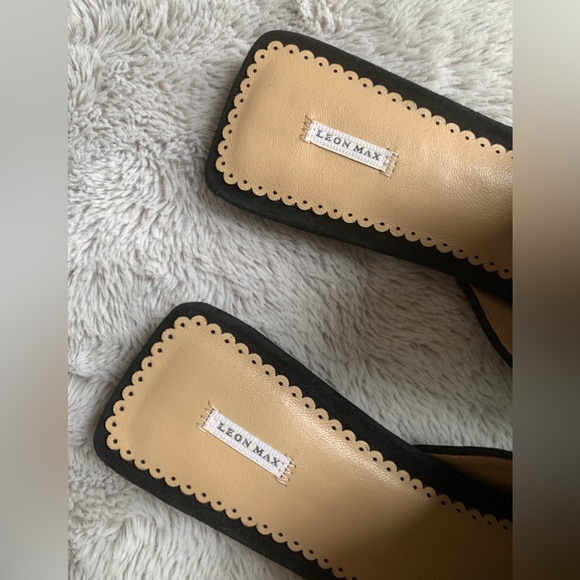 Leon Max Suede Black Mules - Picture 3 of 6